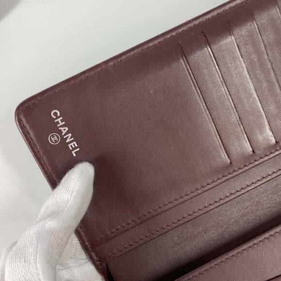 CHANEL Black Wallet - Picture 15 of 16